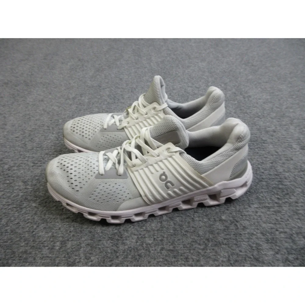 On Cloudstratus Shoes Womens Size 10.5 Swiss Engineering Running Athletic Sneake